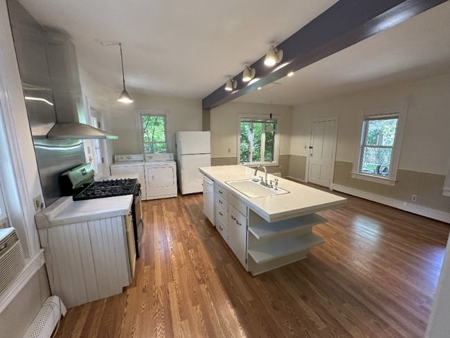 Photo - 131 Lee Ave Unit 131