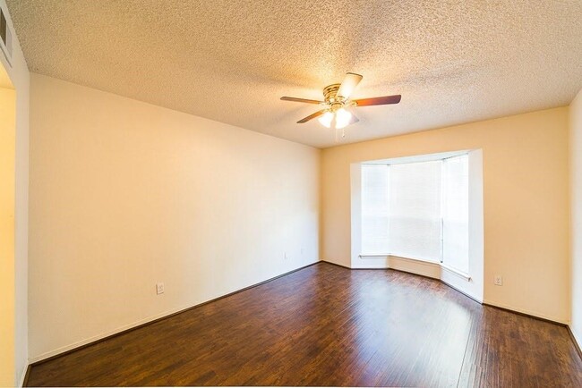 Photo - 3600 Jeanetta St