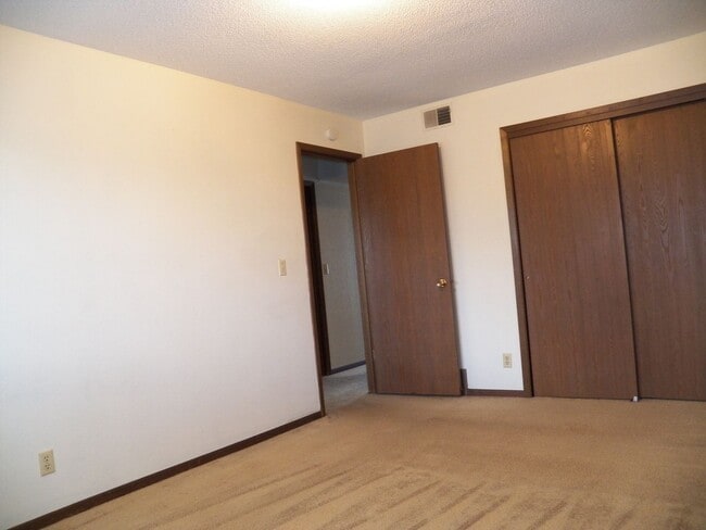 Photo - 1008 Bridgit Ct SE Unit 04