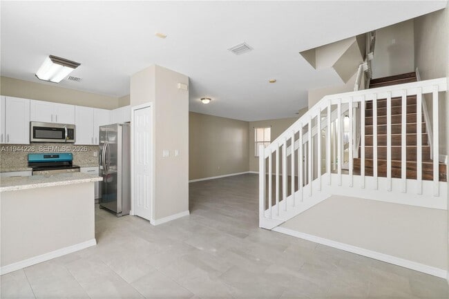 Photo - 12476 SW 122nd St