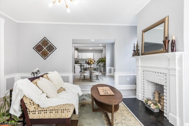 Photo - 440 N Grove St Unit 1