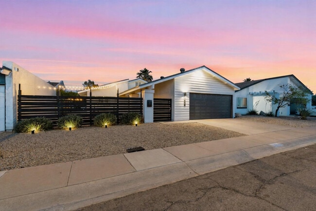 Building Photo - 2521 N 87th Way