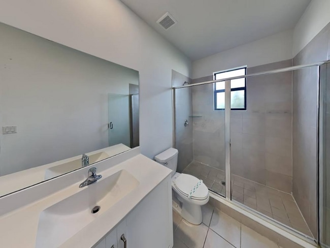 Photo - 3454 W 110th St