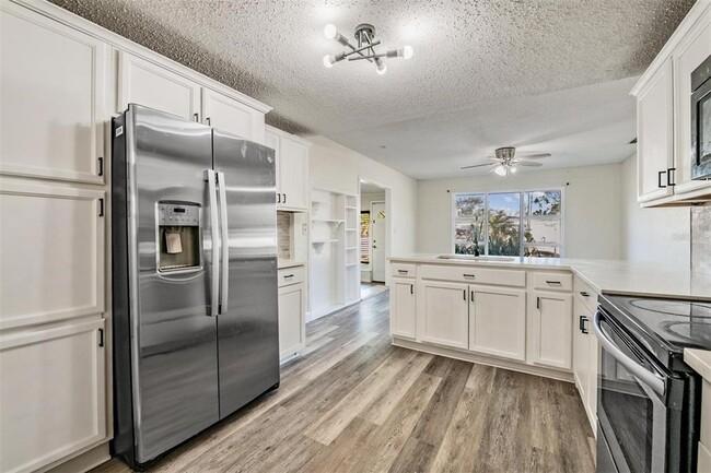 Photo - 2220 W Ohio Ave