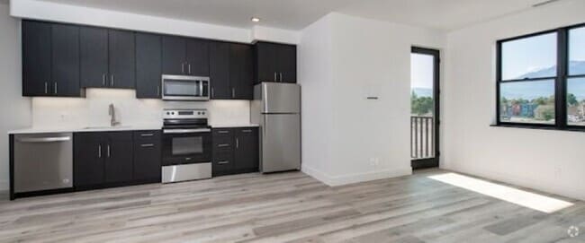 Building Photo - 200-201 Clement St Unit 200 - 200 Rental