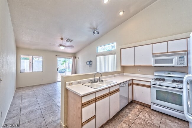 Photo - 1854 Vista Del Oso Way