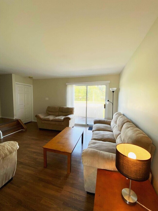 Photo - 2 bedroom in Kitimat BC V8C 1W4