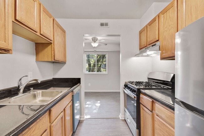 Dunhill South Apartments