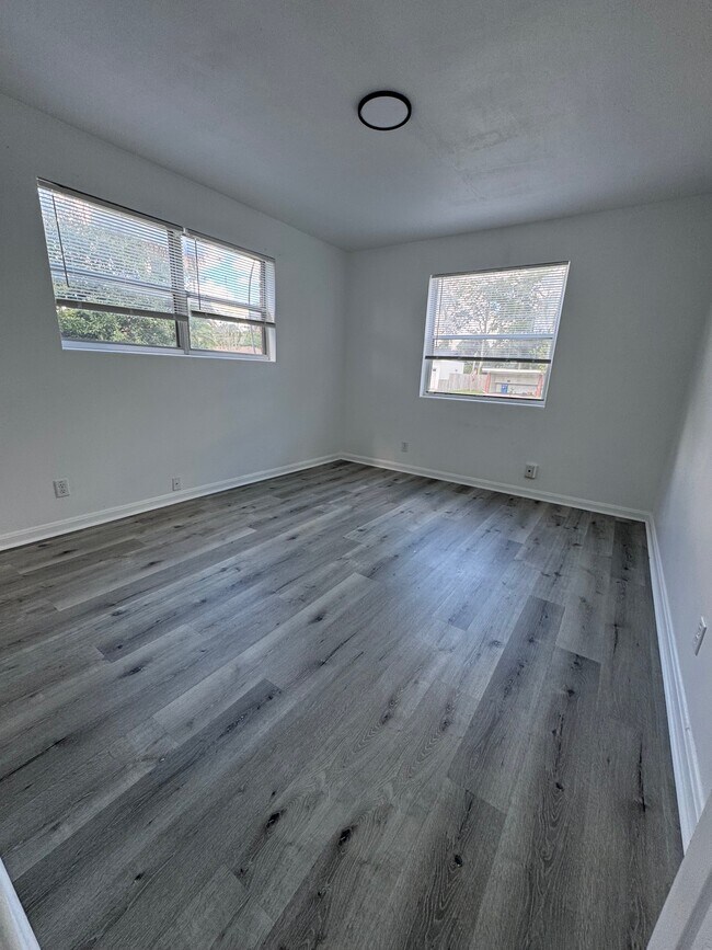 5452 Playa Way Unit 1