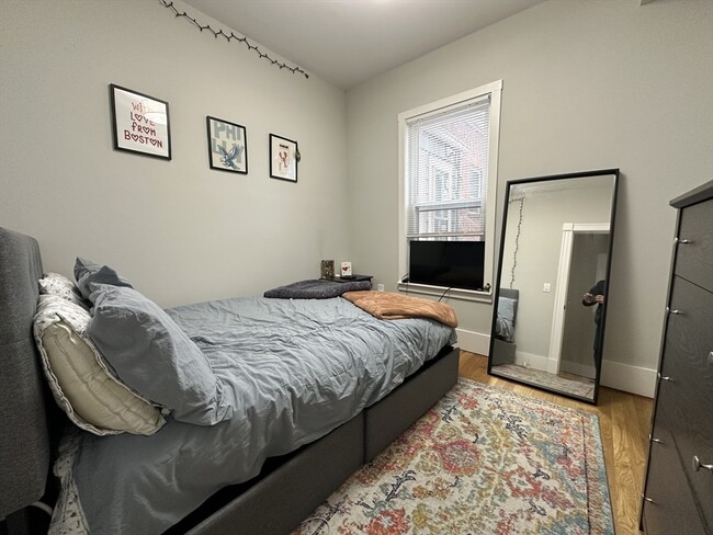 Photo - 68 L St Unit 1