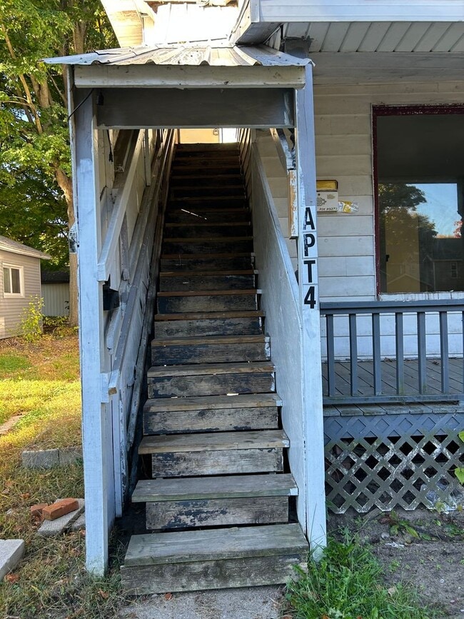 Building Photo - 210 S 4th St Unit D