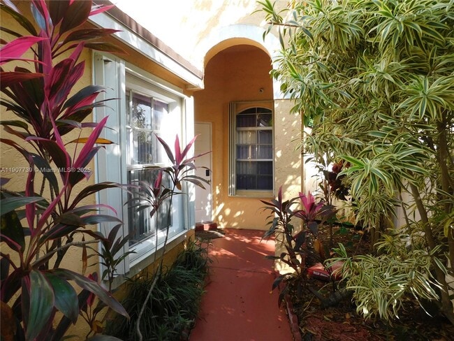 Photo - 2851 River Run Cir W