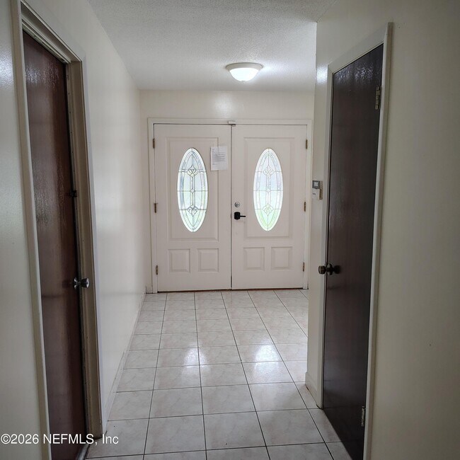 5427 Hickson Rd