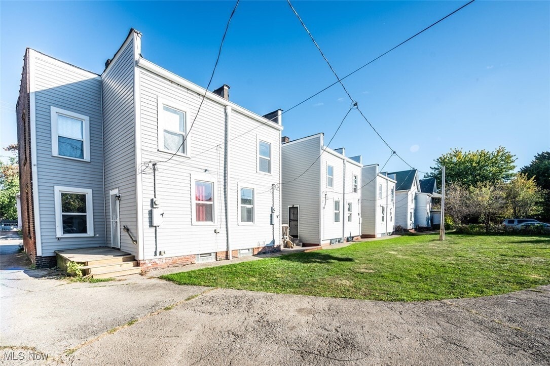 Photo - 3300 W 98th St