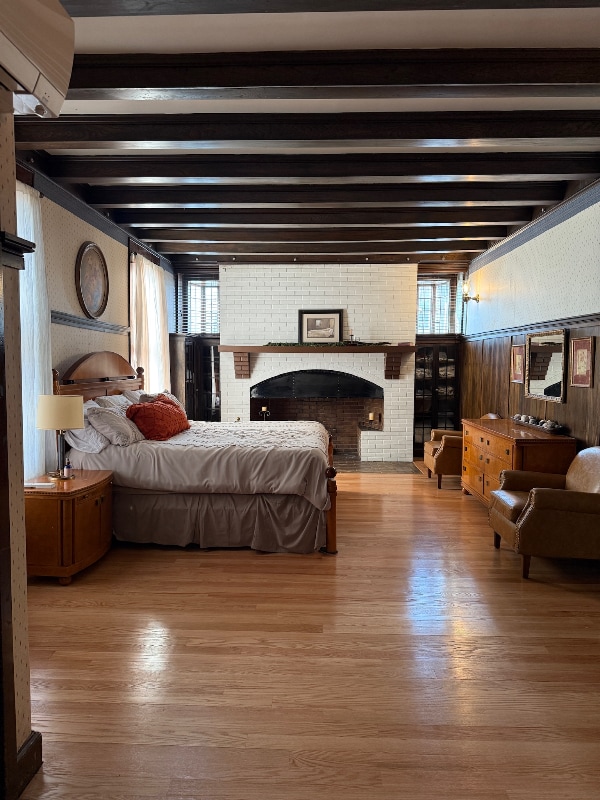 Photo - 701 N Lincoln St