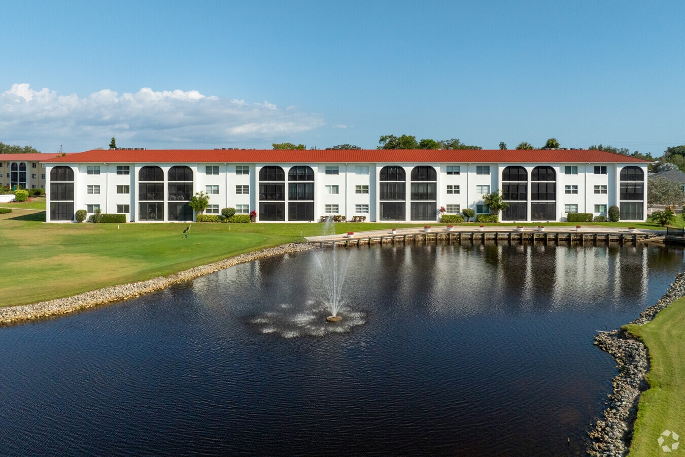 21 High Point Cir E Naples, FL 34103-4279 - High Point Country Club