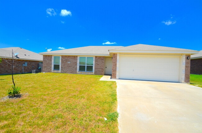 GREAT 3 BED/2 BATH HOME IN SKYLINE RIDGE- ... - GREAT 3 BED/2 BATH HOME IN SKYLINE RIDGE- ...