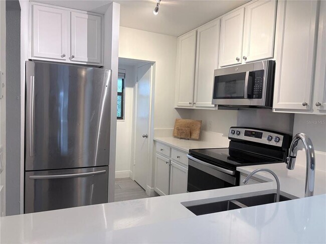Photo - 2806 Plaza Terrace Dr Unit 2806