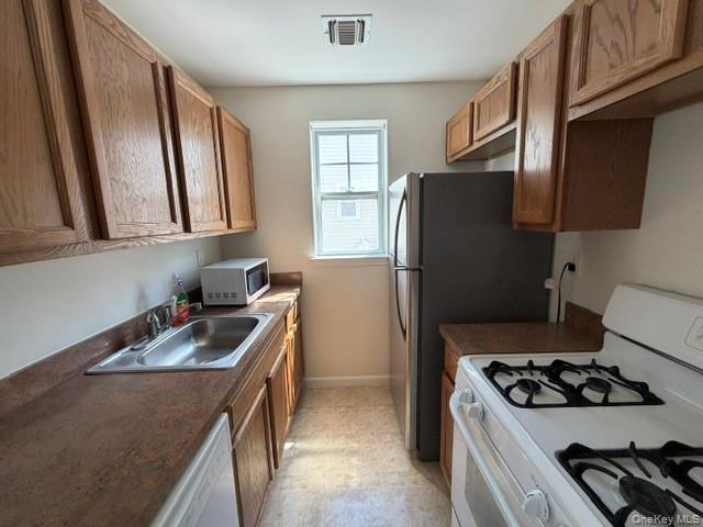 Photo - 66-11 Seaspray Ave