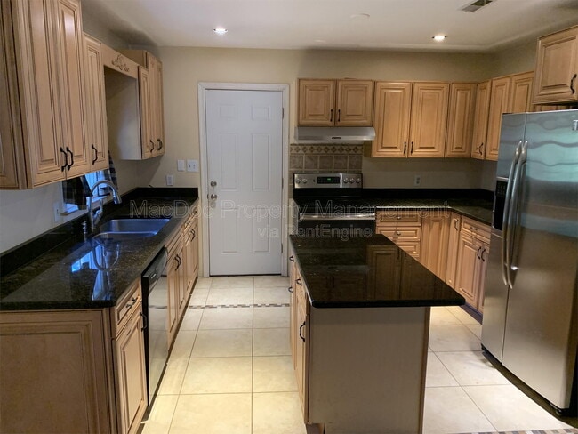 Photo - 11720 Eisenhower Ln