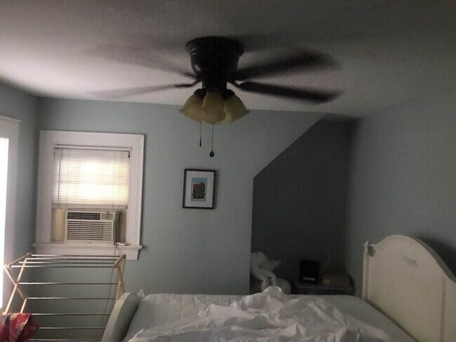 Photo - 805 E 3rd St Unit B