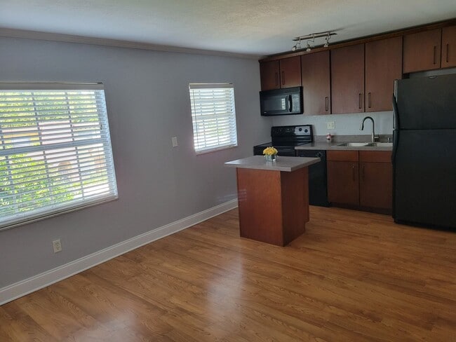 Photo - Lake Davis sought after Olde Delaney Square Unit 16