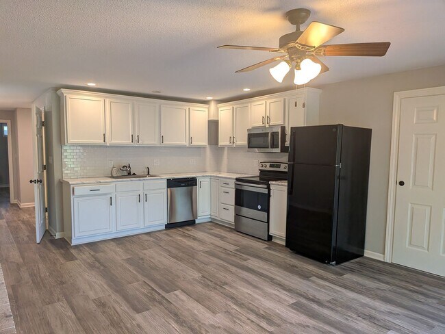 Photo - 7802 Rollingwood W Dr Unidad 7802 Rollingwood W Dr-2