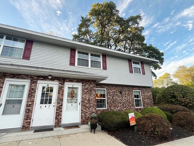 Photo - 25A Pine Ln Unit 25A Pine Lane Apt 7