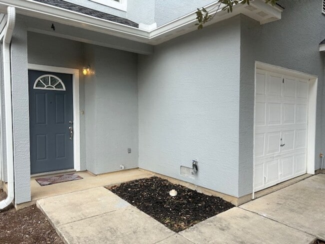 Photo - 7811 Kingsbury Wood Unidad 4