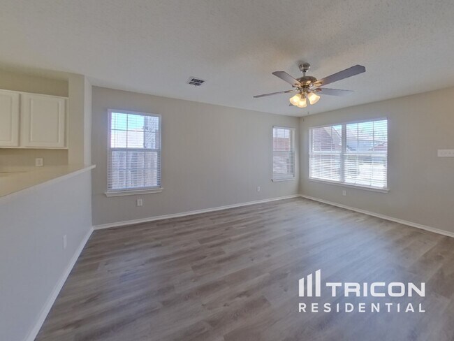 Photo - 10100 Chapel Oak Trail