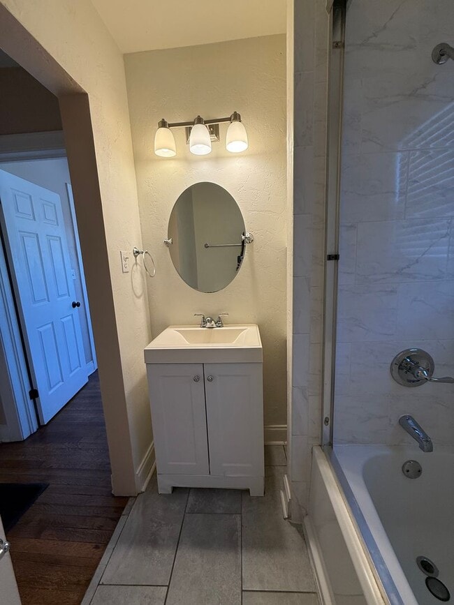 Photo - Modern 1-Bedroom, 1-Bath Apartment in Prim... Unit 1712-1