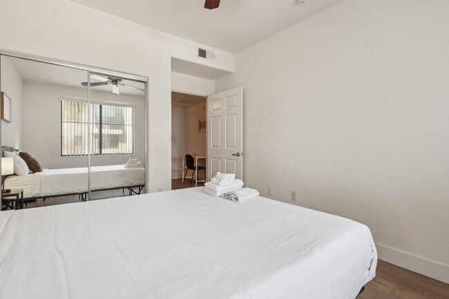 Photo - 6610 N 93rd Ave Unidad ID1238436P