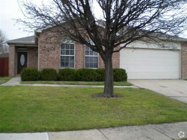 Building Photo - 2213 Willow Dr Rental
