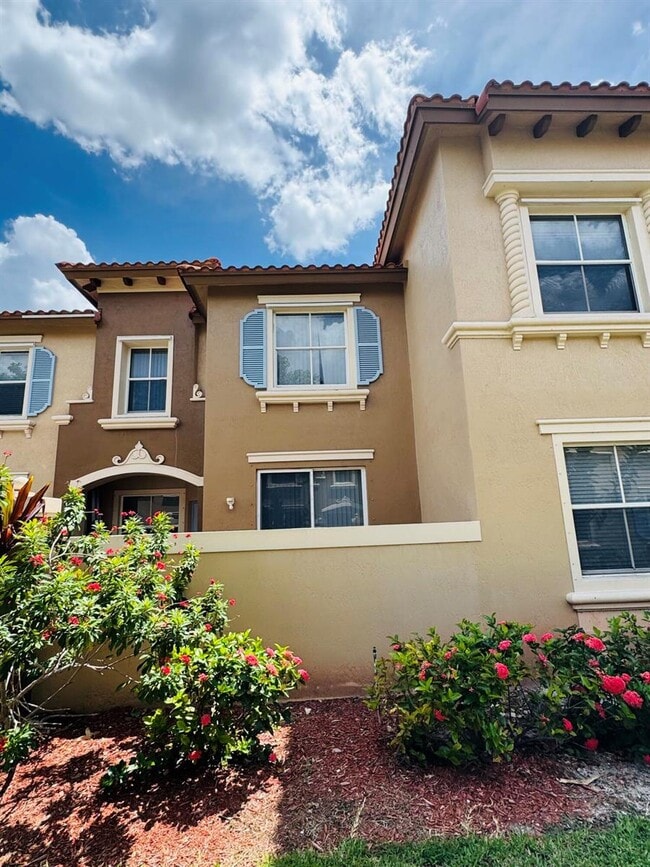 Photo - 6515 Diamond Springs Ter Townhome