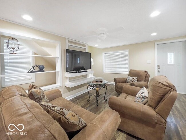 Photo - 2600 S Bryan St