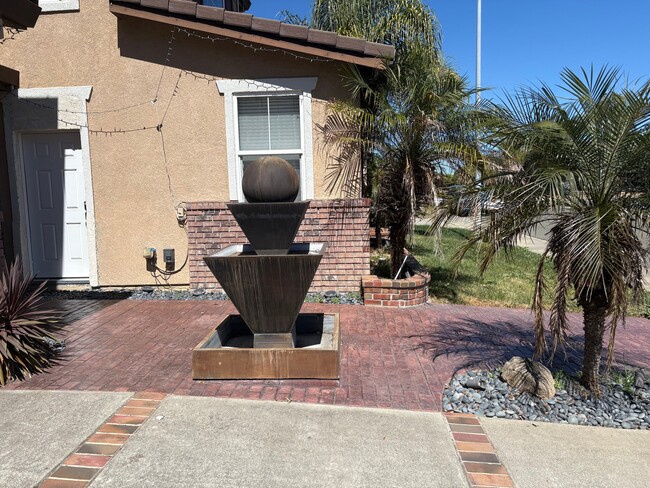 Photo - 35 Peacock Cir Unidad studio