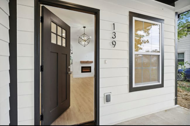 Photo - 139 Morningside Ln