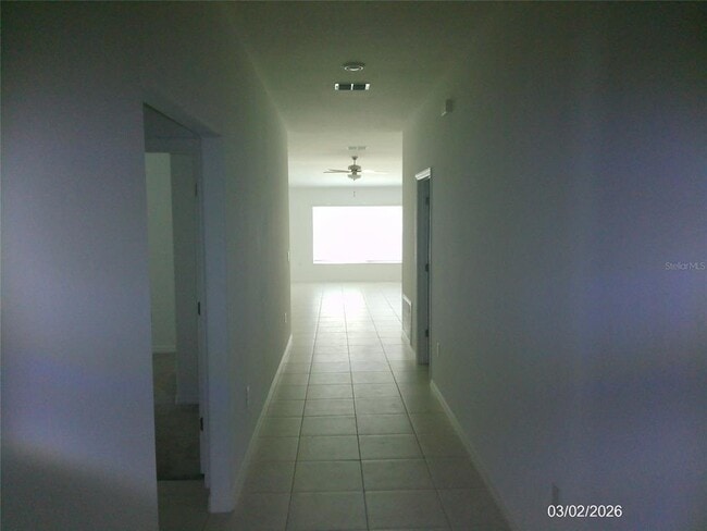 Photo - 1646 Red Loop