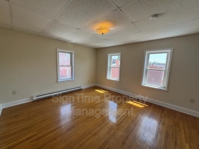 Photo - 61 E Franklin St Unit Apt 5
