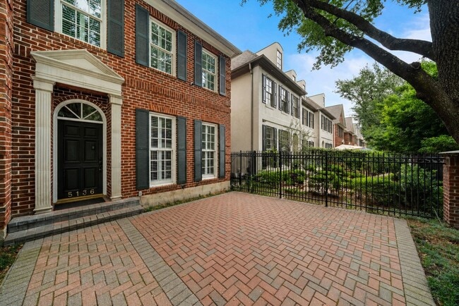 Photo - 5136 Chevy Chase Dr