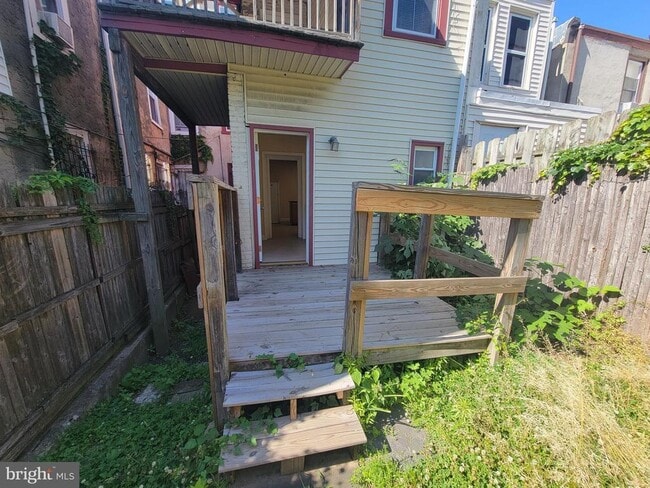 Photo - 4034 Locust St