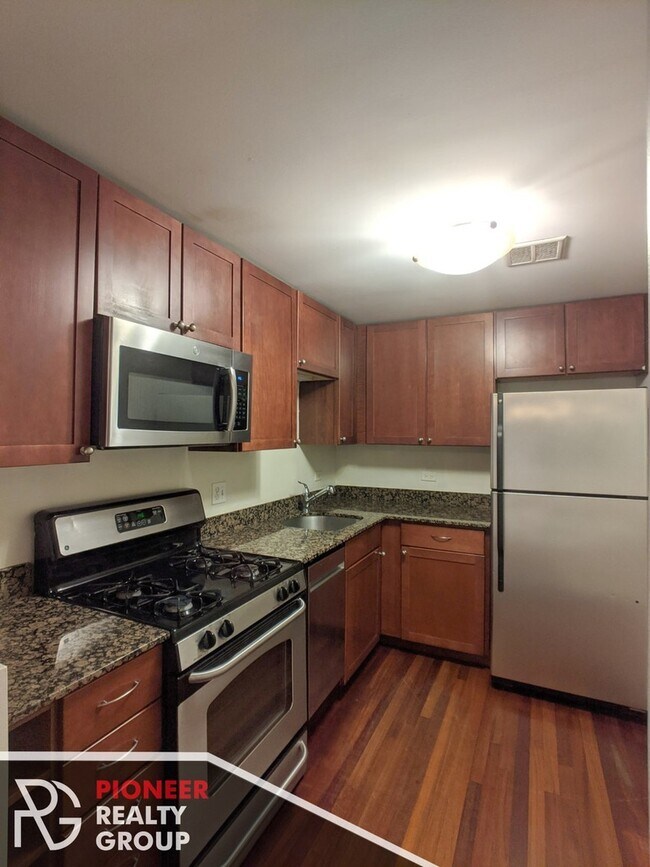 626 W Roscoe St Unidad 2