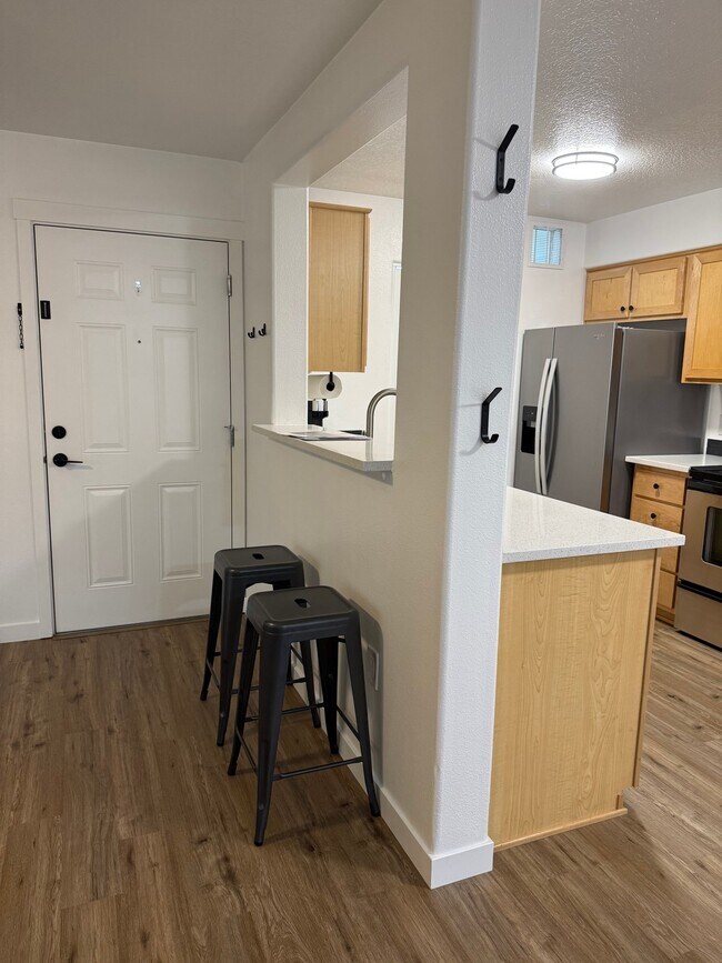 Photo - 770 NW 185th Ave