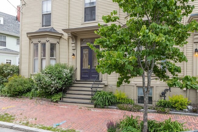 Photo - 256 Vaughan St Unit 1