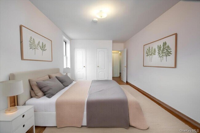 Photo - 65-65 Wetherole St Unidad 4M