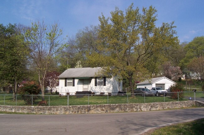 Building Photo - 1407 Sevier Ct