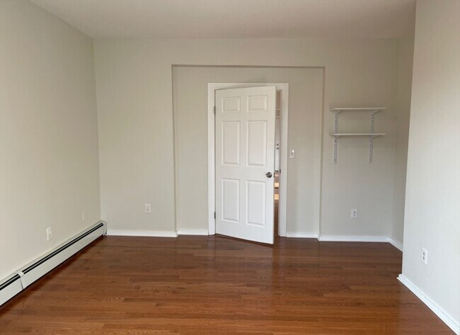 Photo - 75 Putnam St Unit 1