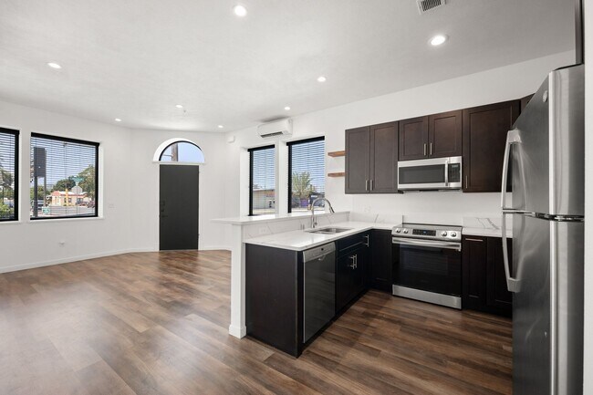 Photo - Sherman Apartments