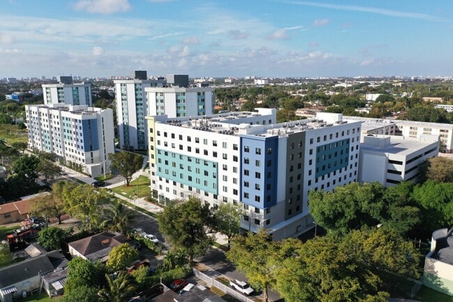 Photo - Three Round Tower B&C