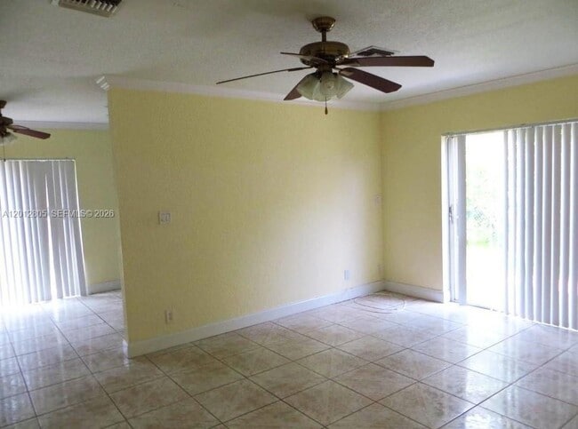 Photo - 3700 Riverside Dr
